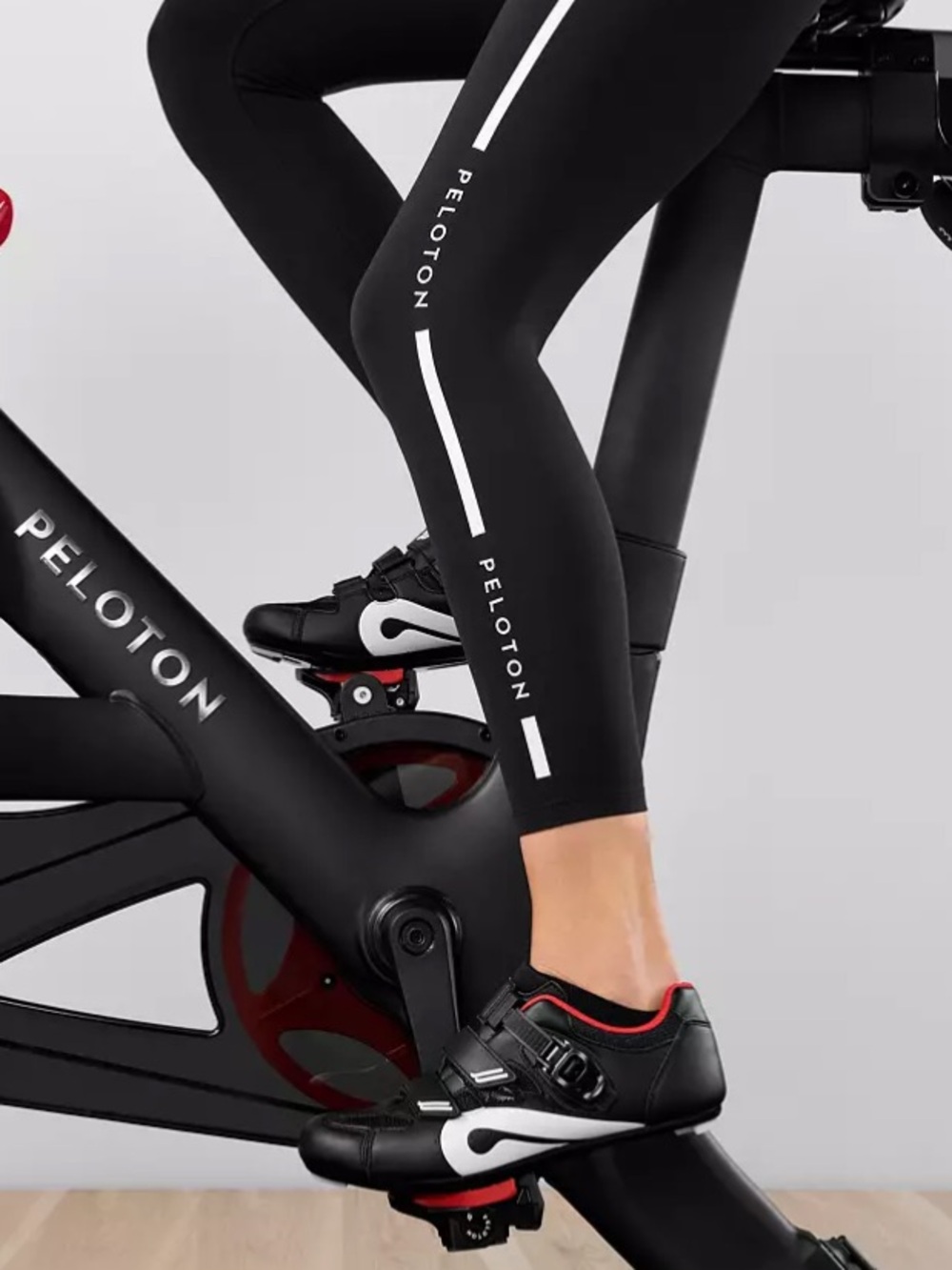 Peloton Cycling Shoes Mens 10.5 EU 44 Black Red Spin Bike Delta Cleats